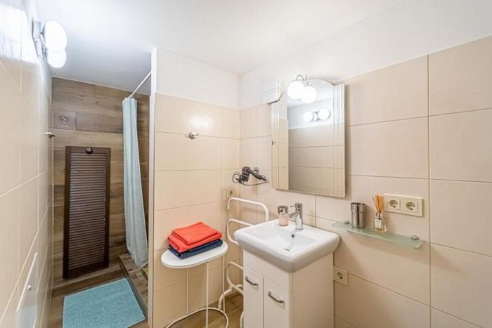 Old Town Apartment With A Separate Entrance Каунас Екстер'єр фото